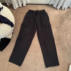 Aritzia Cargo Sweatpants